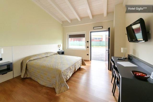 Viadana Hotel Motel Giglio מראה חיצוני תמונה